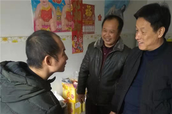 投身脫貧攻堅(jiān)，親情關(guān)愛(ài)鄰里——市城投集團(tuán)開(kāi)展“國(guó)際志愿者日”主題活動(dòng)