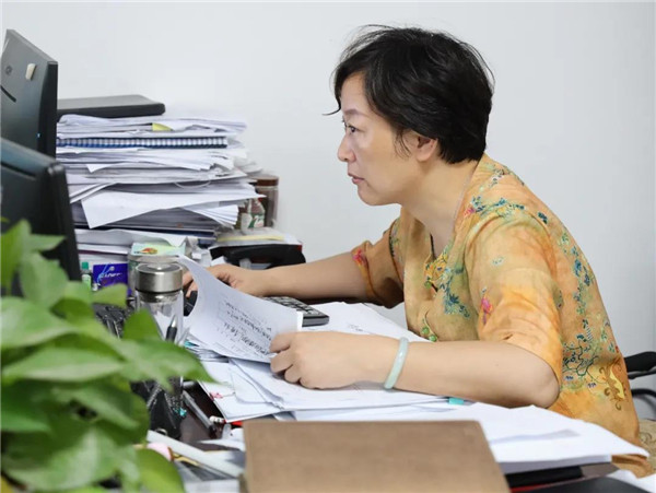 全市優(yōu)秀黨務工作者涂春珍：巾幗何須讓須眉，敢同日月爭光輝