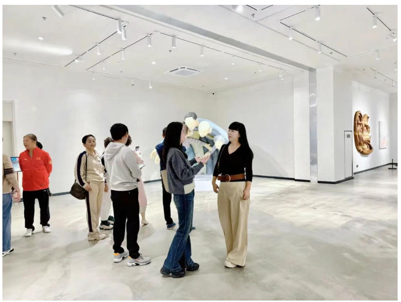 市城投集團(tuán)組織開展重陽(yáng)節(jié)慰問(wèn)活動(dòng)